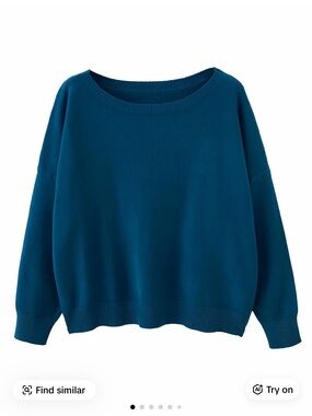 Classic Women's Crewneck Sweater in Teal